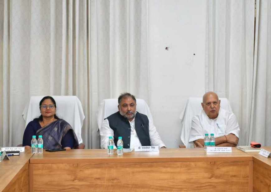 देवरिया में कोर कमेटी की बैठक संपन्न, प्रभारी मंत्री दयाशंकर सिंह और कृषि मंत्री सूर्य प्रताप शाही रहे मौजूद