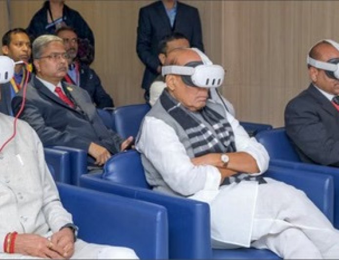 हमारे स्वदेशी रक्षा प्लेटफॉर्म भरोसेमंद और सक्षम'- राजनाथ